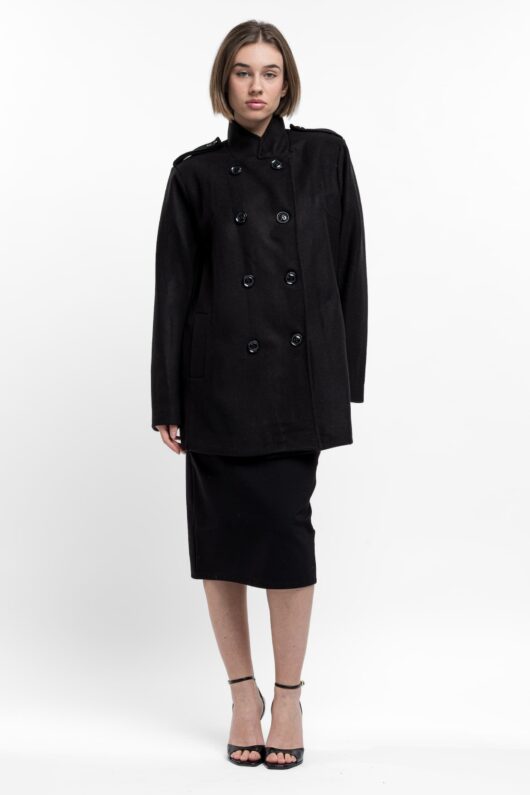 Παλτό με ψηλό γιακά και επωμίδες