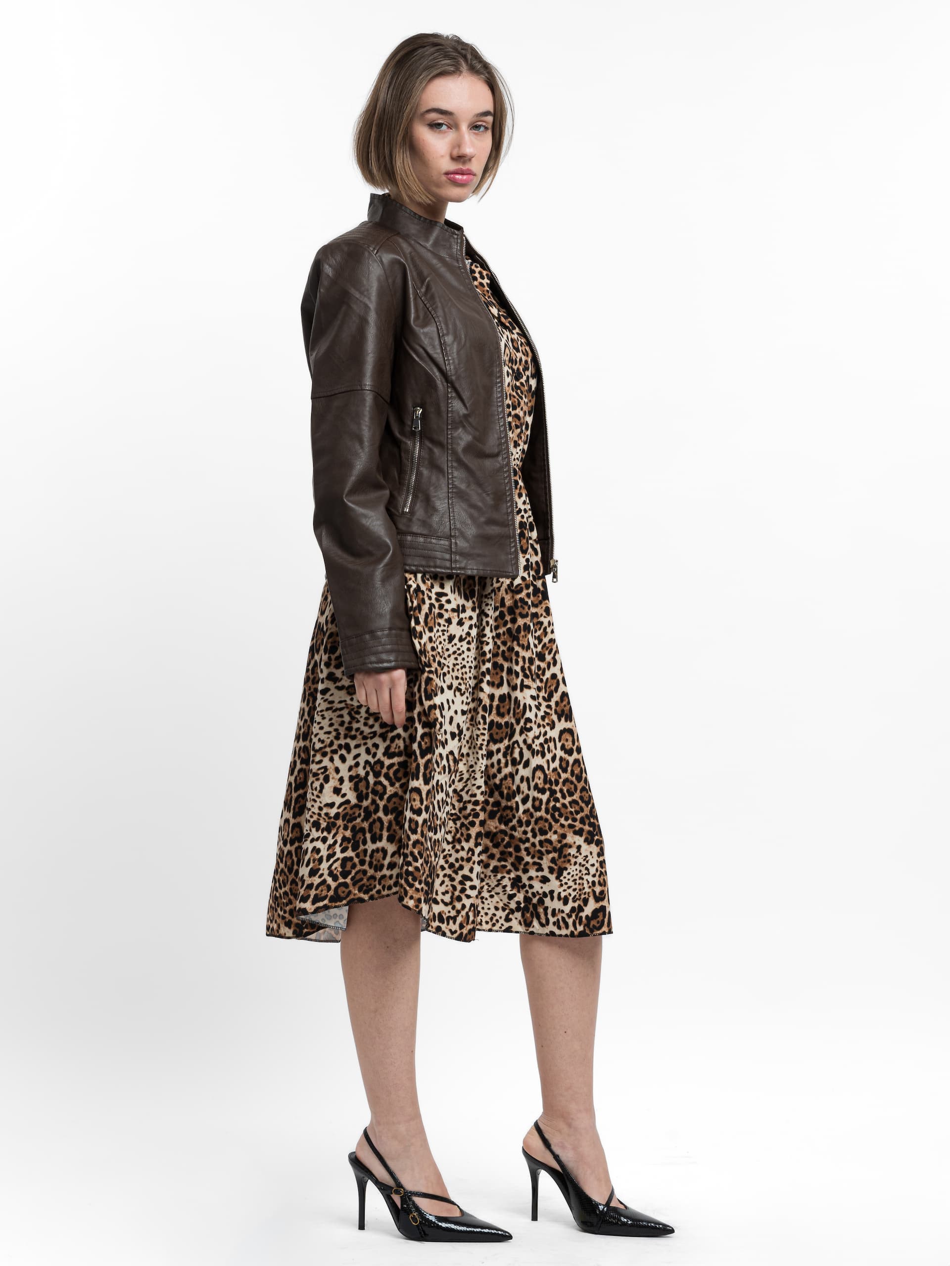 Μπουφάν από καφέ οικολογικό δέρμα