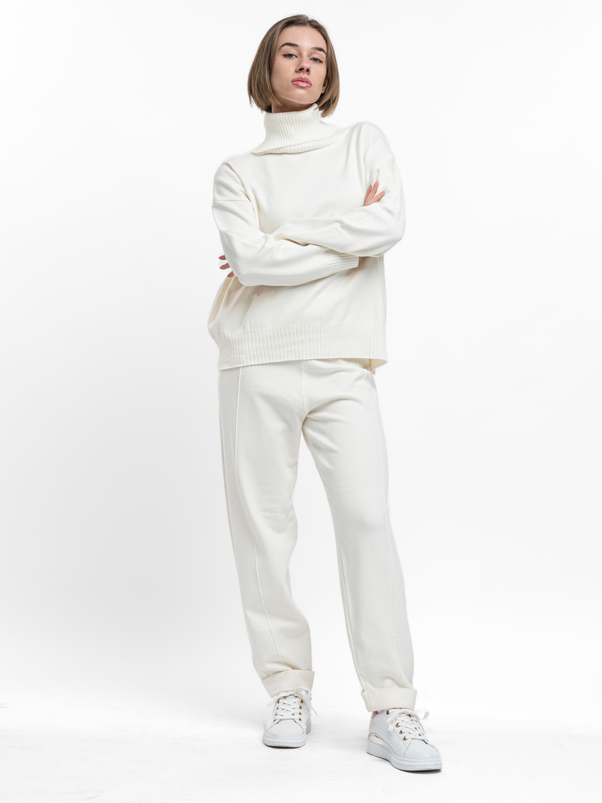 Ζεστό σετ πλεκτό με παντελόνι και ζιβάγκο μπλούζα