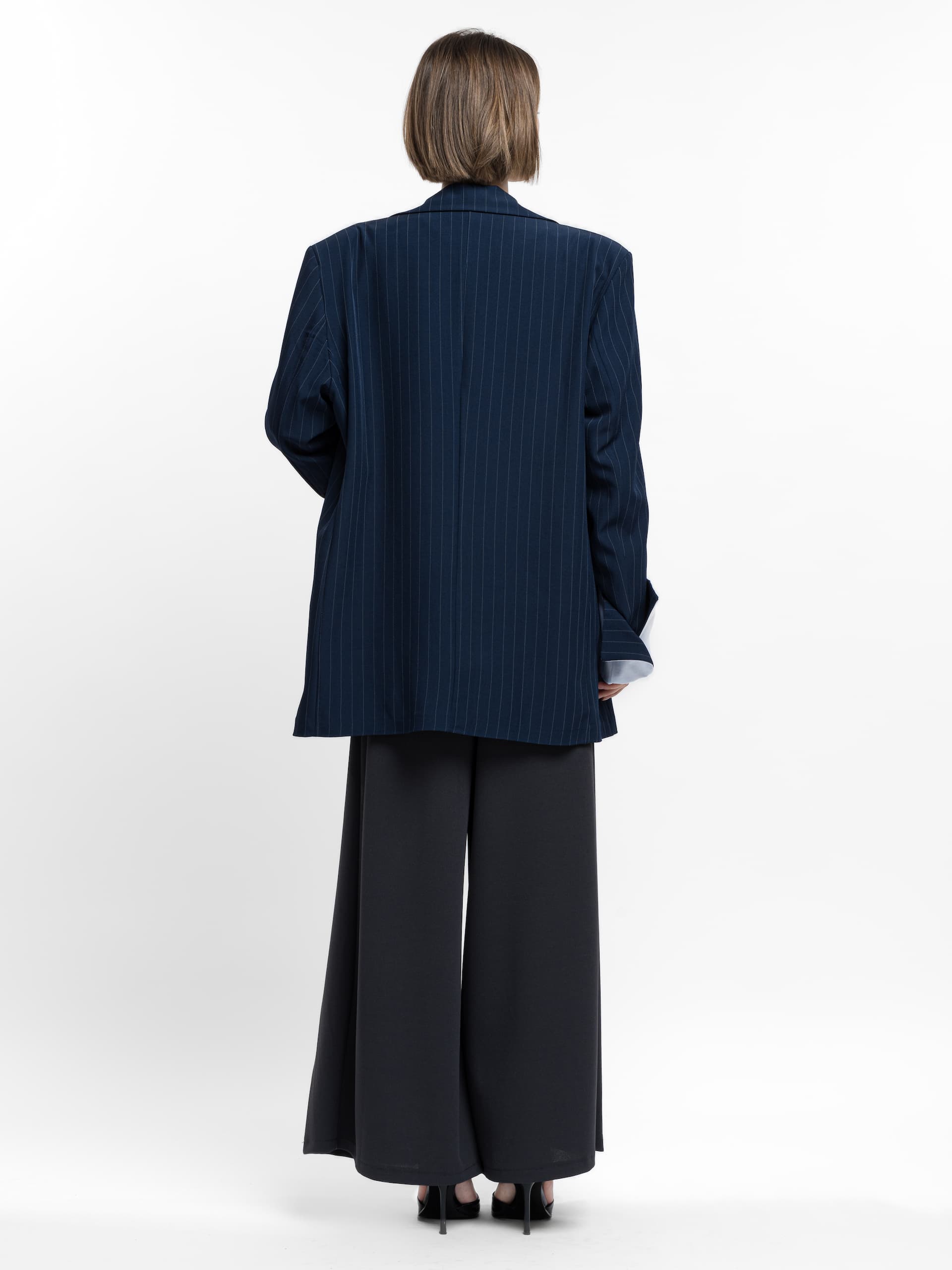 Άνετη παντελόνα με μεγάλη ελαστικότητα και άψογη εφαρμογή