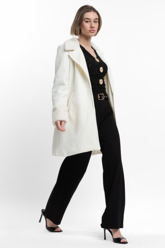 Παλτό μονόκουμπο με γούνα στον γιακά και την μανσέτα